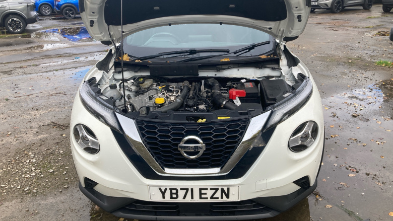 Nissan Juke 1.0 DiG-T 114 N-Connecta 5dr Petrol Hatchback